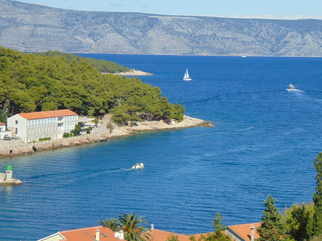 Guest House Jelsa Jelsa  Rum bild