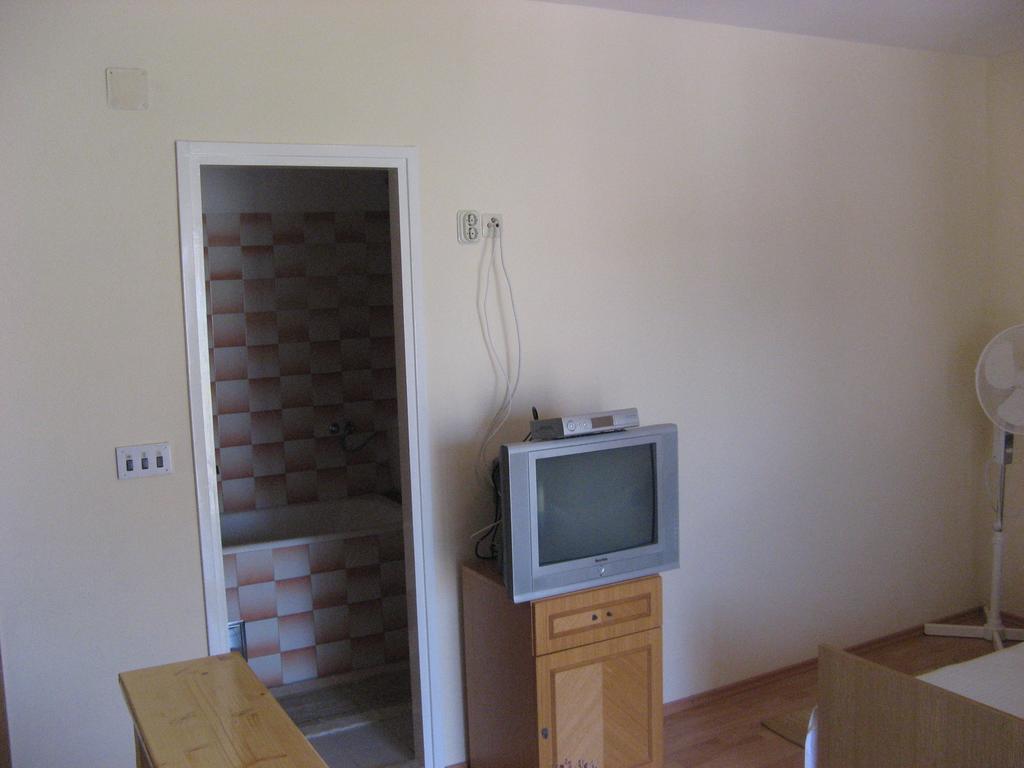 Guest House Jelsa Jelsa  Rum bild