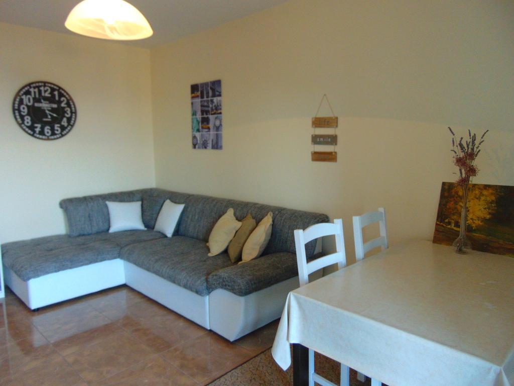 Guest House Jelsa Jelsa  Exteriör bild